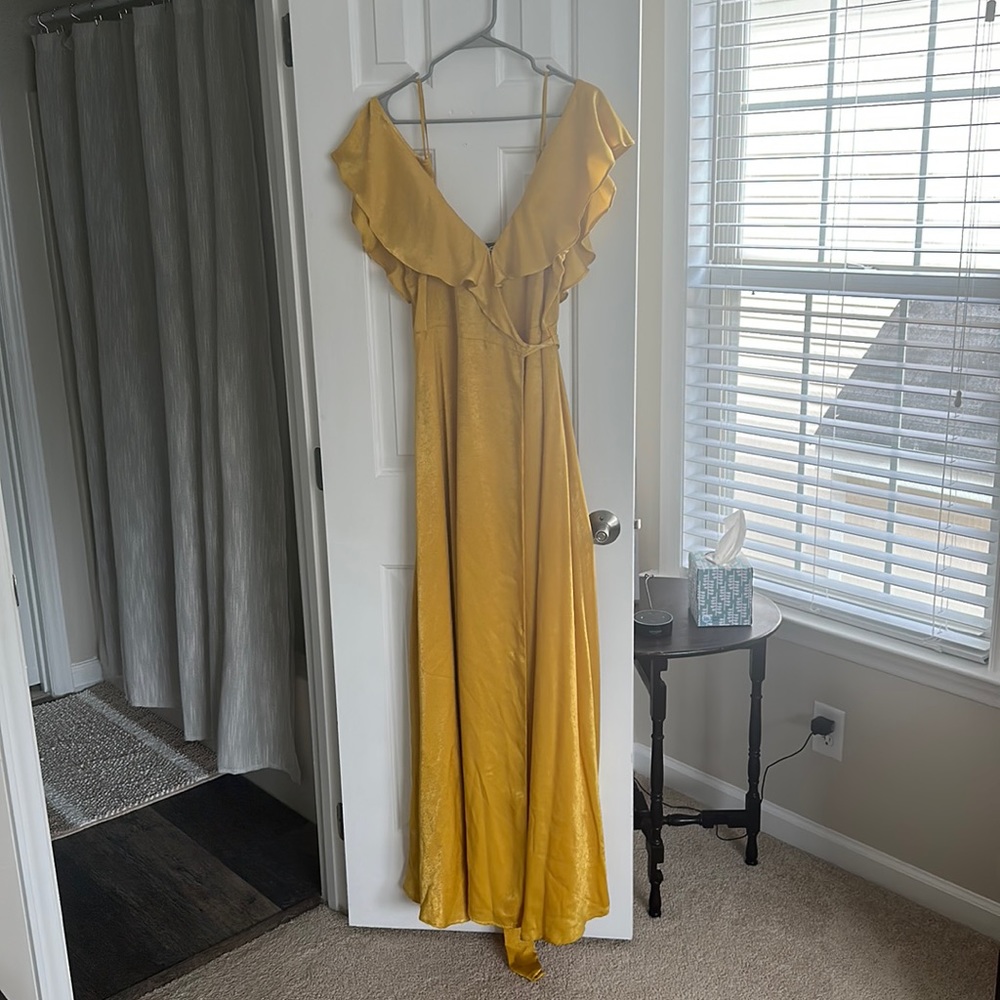 Golden yellow Lulu’s bridesmaid/formal dress size M